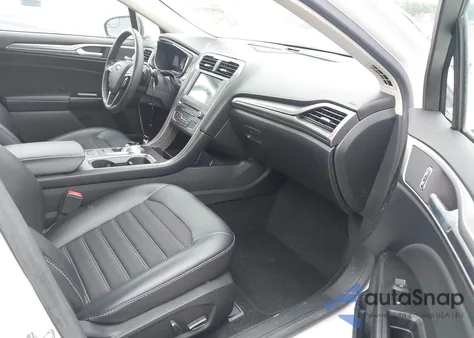 2017 Ford Fusion Se z USA, uszkodzony, nr VIN 3FA6P0HD0HR244083